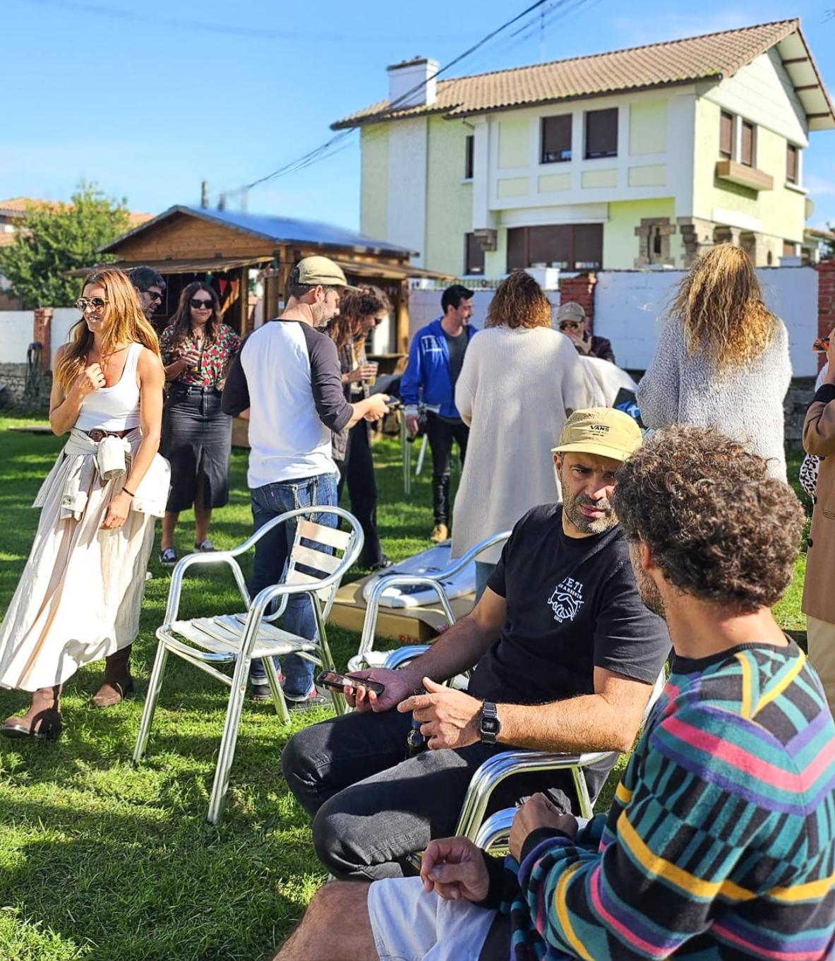 North Surf House Hostel Хихон Екстериор снимка