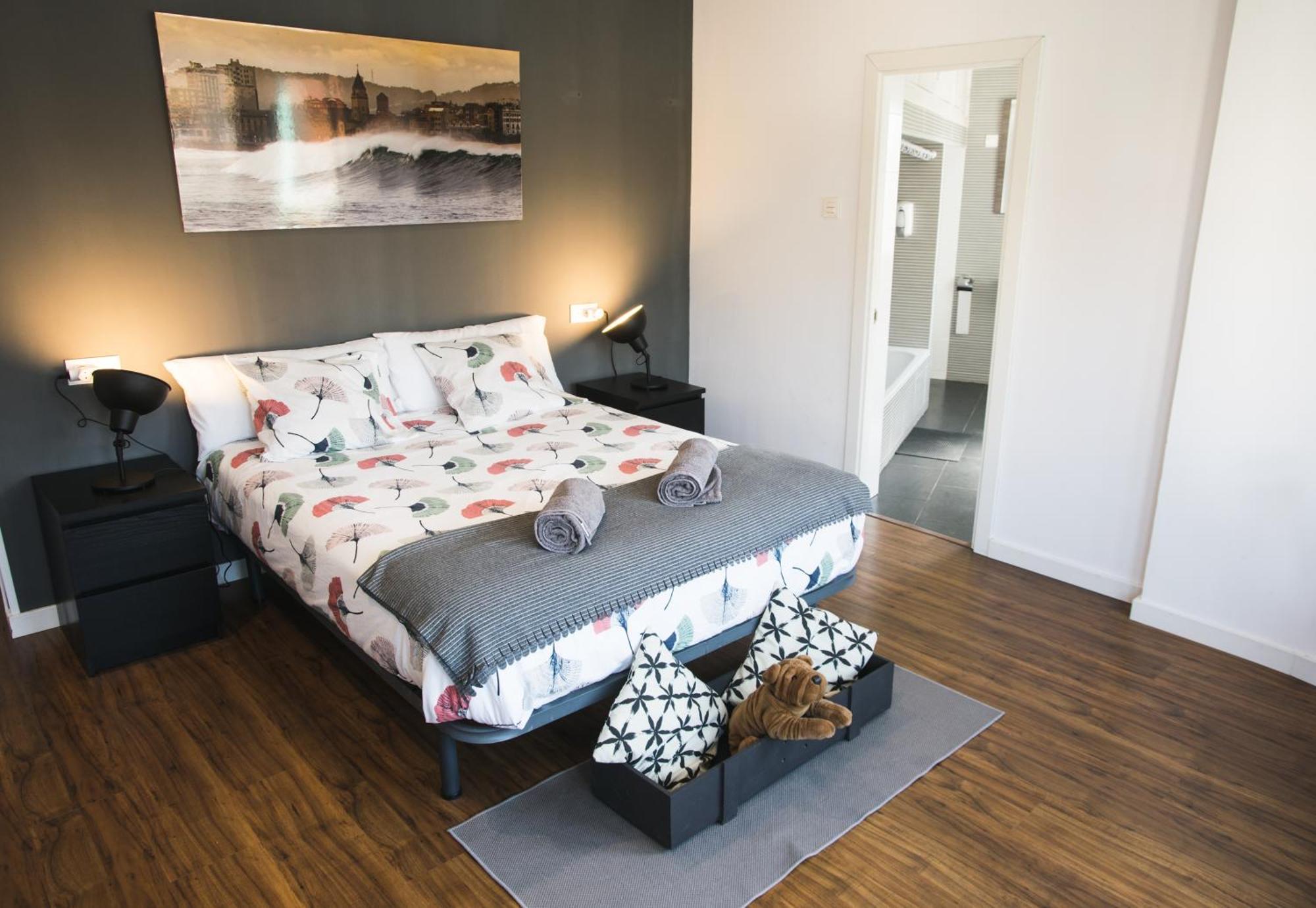 North Surf House Hostel Хихон Екстериор снимка